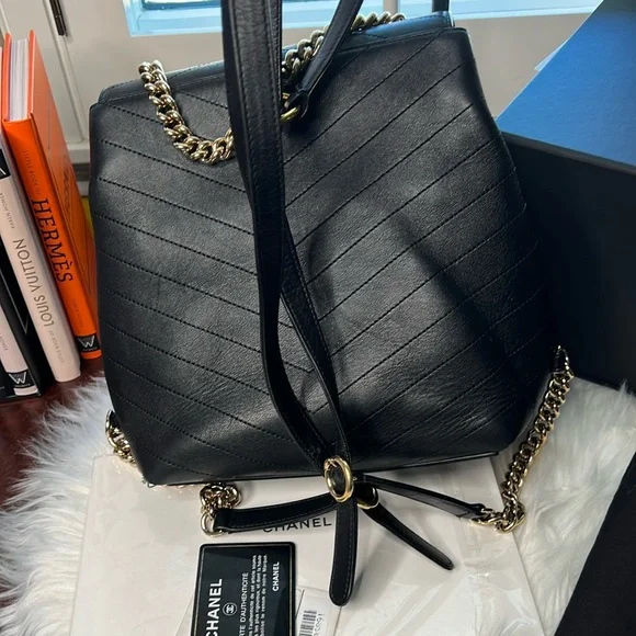 Chanel Black Leather Backpack EC Gold Hardware Turn Lock 